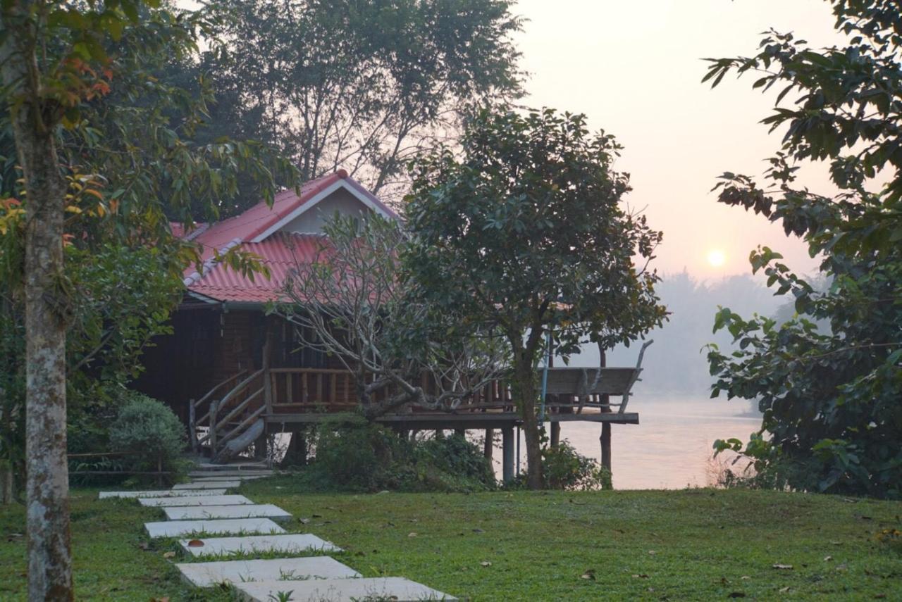Baanrai Khunya บ้านไร่คุณย่า Sai Yok Ngoại thất bức ảnh