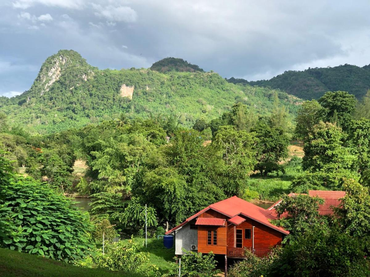Baanrai Khunya บ้านไร่คุณย่า Sai Yok Ngoại thất bức ảnh